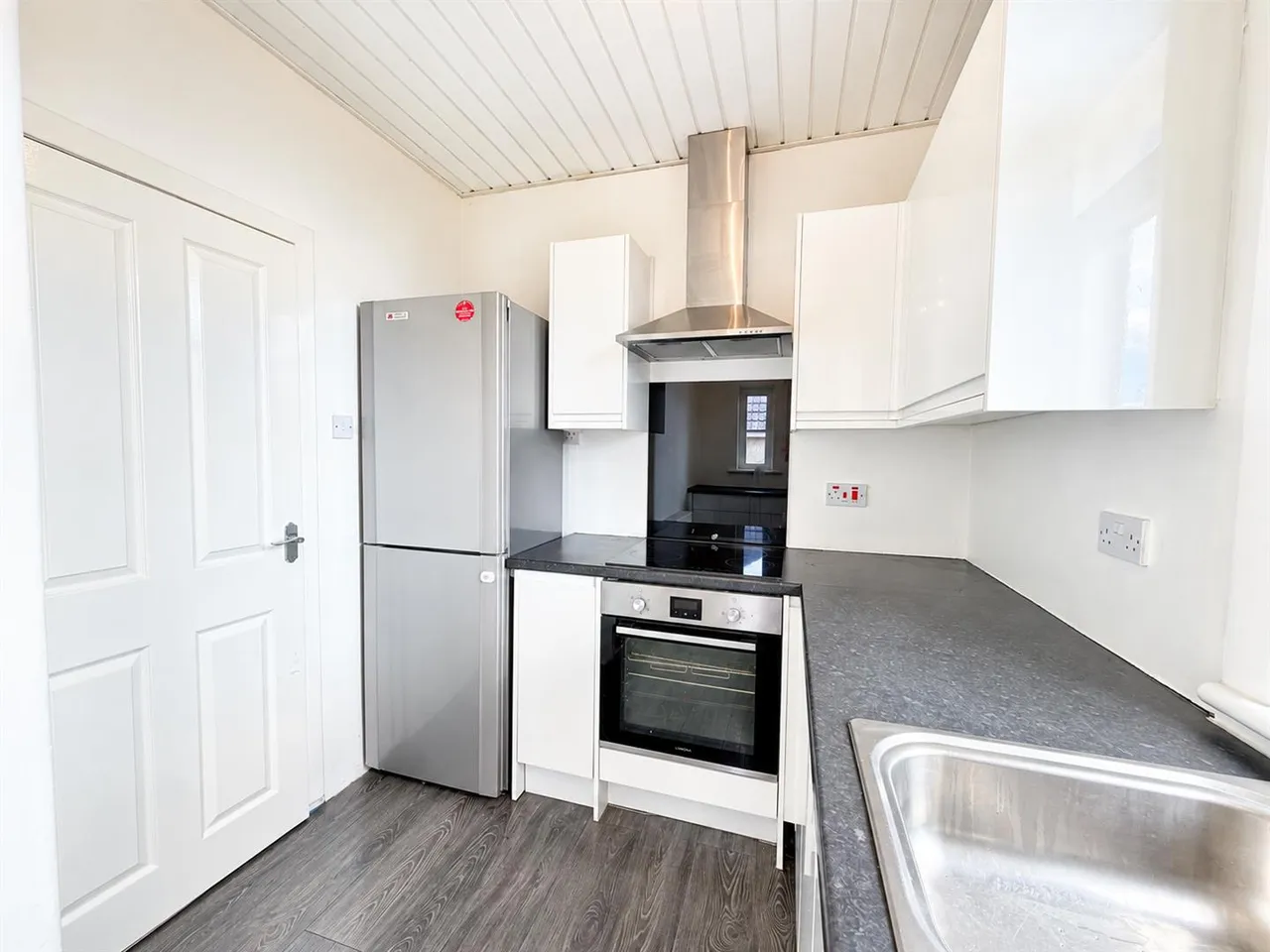 Main Street, Shotts, ML7, photo 11