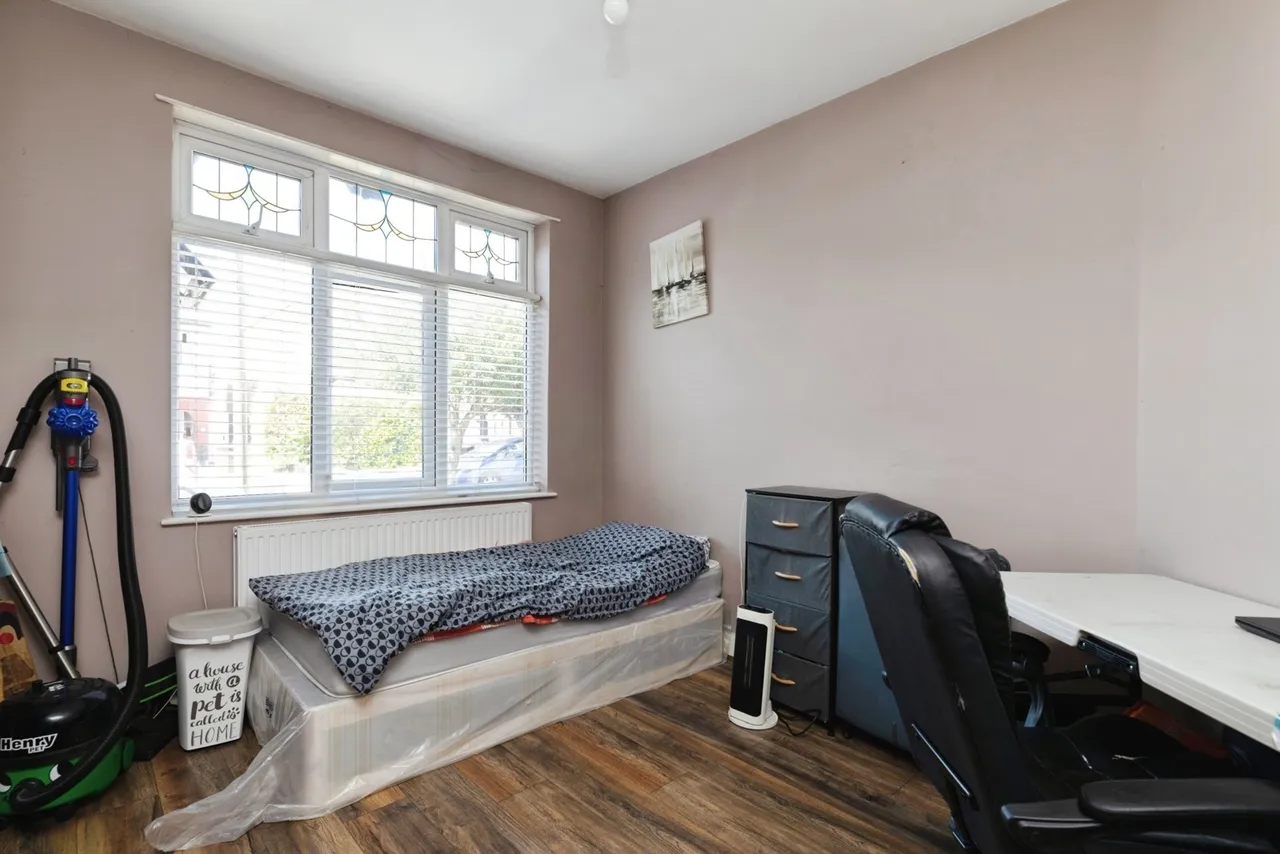 Waterloo Road, Barkingside, Ilford, IG6, photo 8
