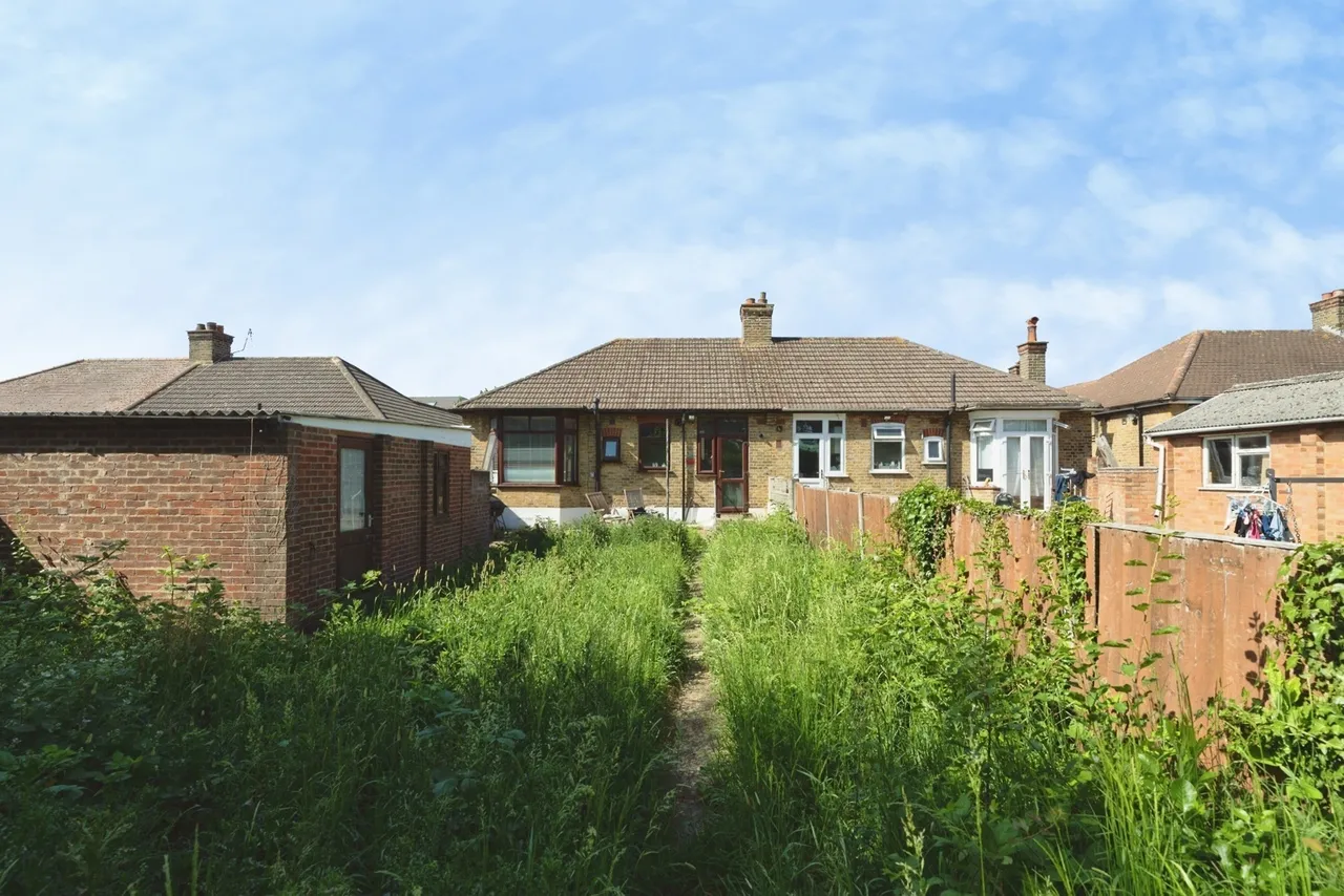 Waterloo Road, Barkingside, Ilford, IG6, photo 16