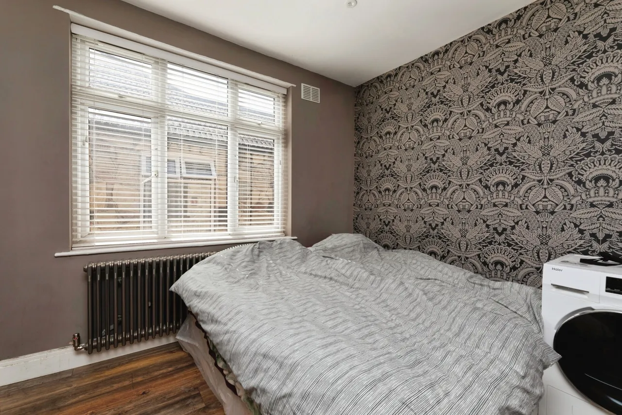 Waterloo Road, Barkingside, Ilford, IG6, photo 9
