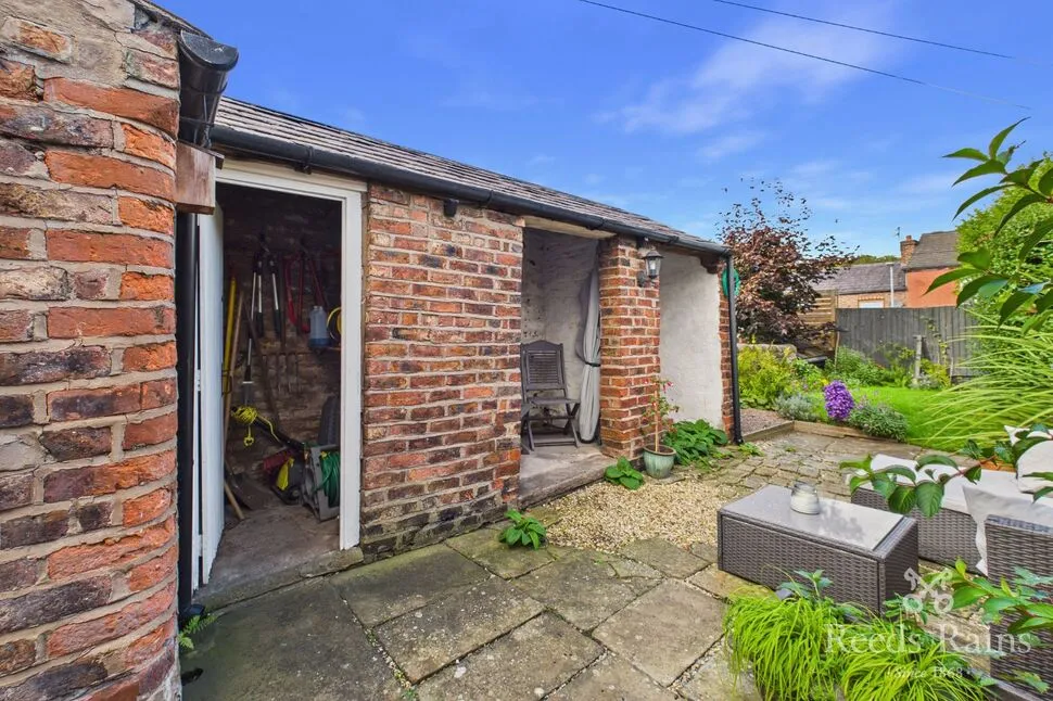 Chester Road, Macclesfield, SK11, photo 29