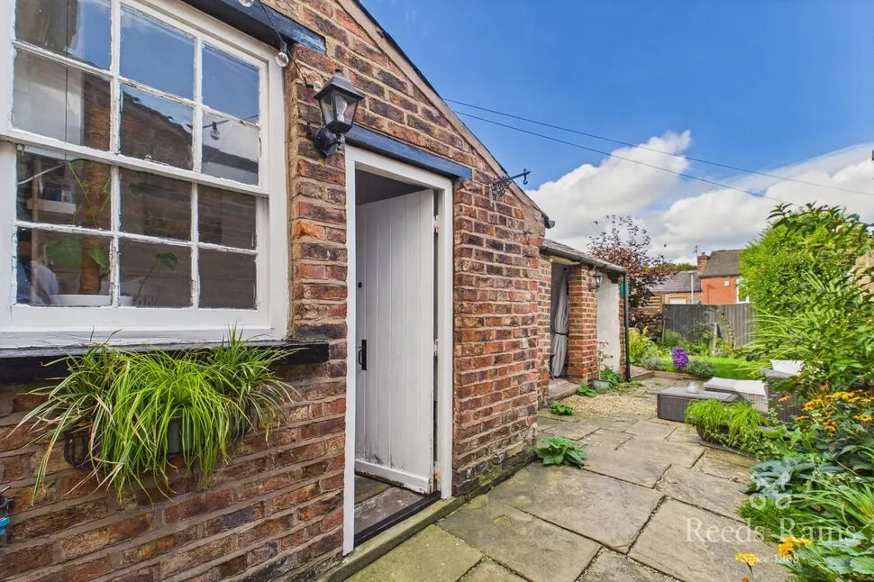 Chester Road, Macclesfield, SK11, photo 26