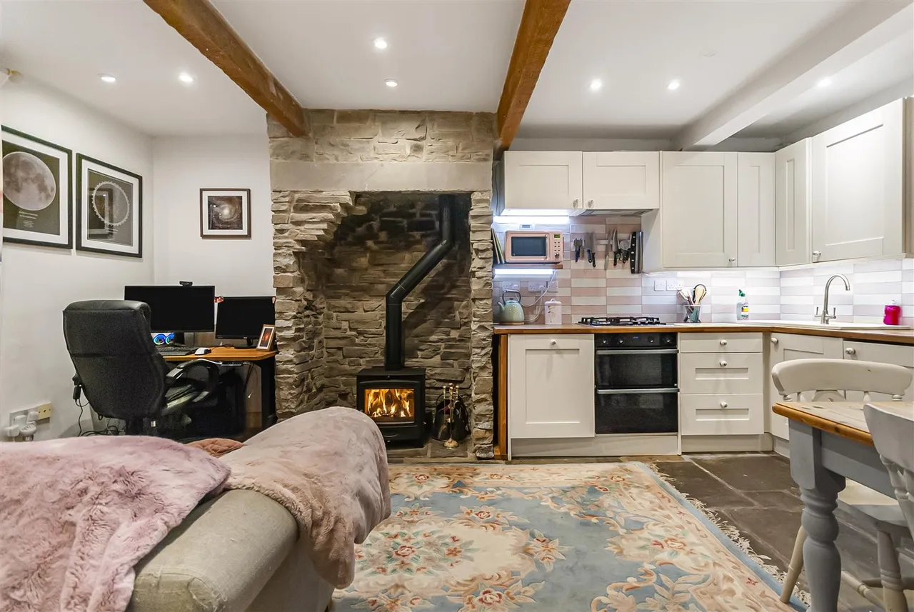 Holcombe Road, Rossendale, BB4 4NP, photo 9