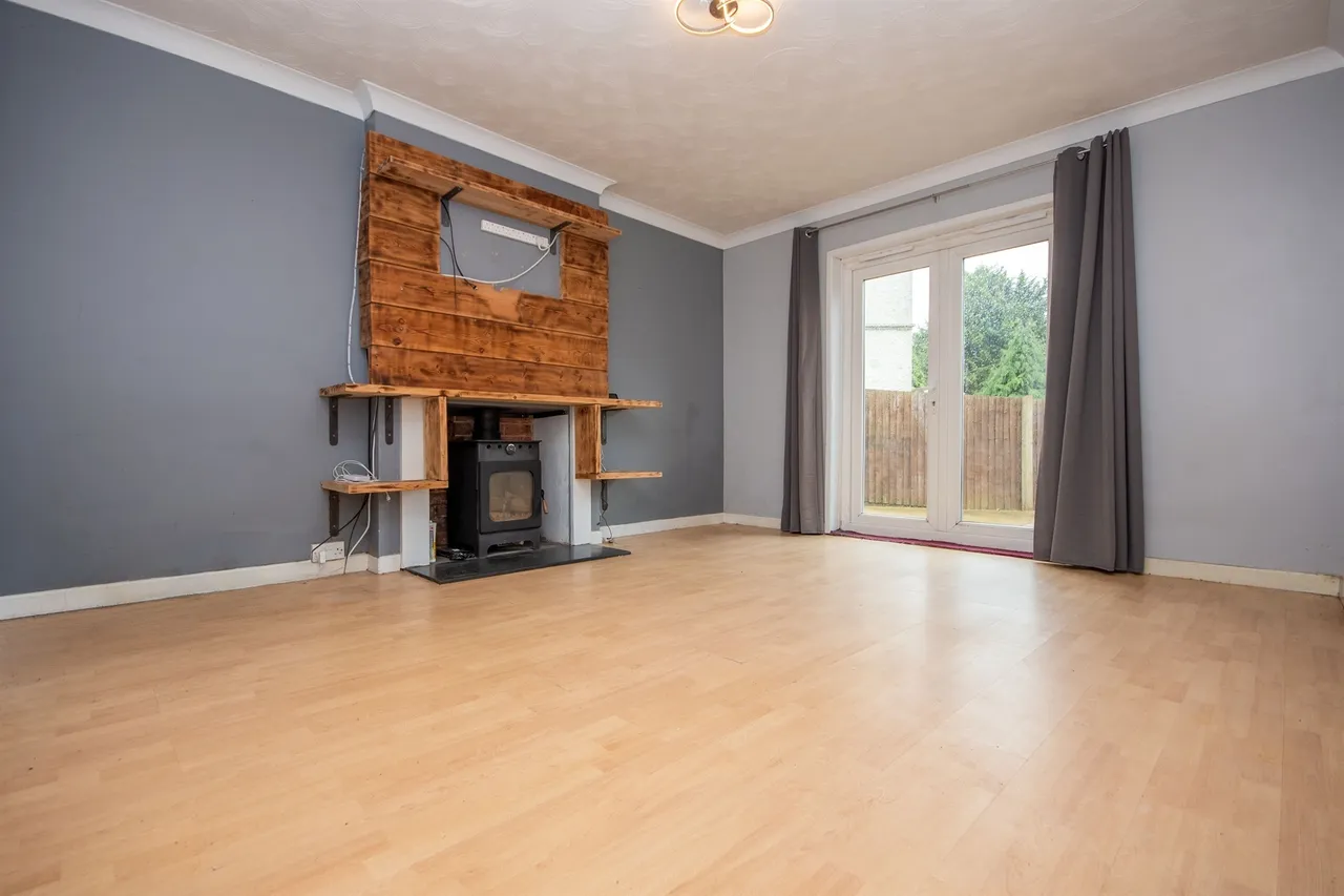 St. Marys Road, Kettering, NN15, photo 2