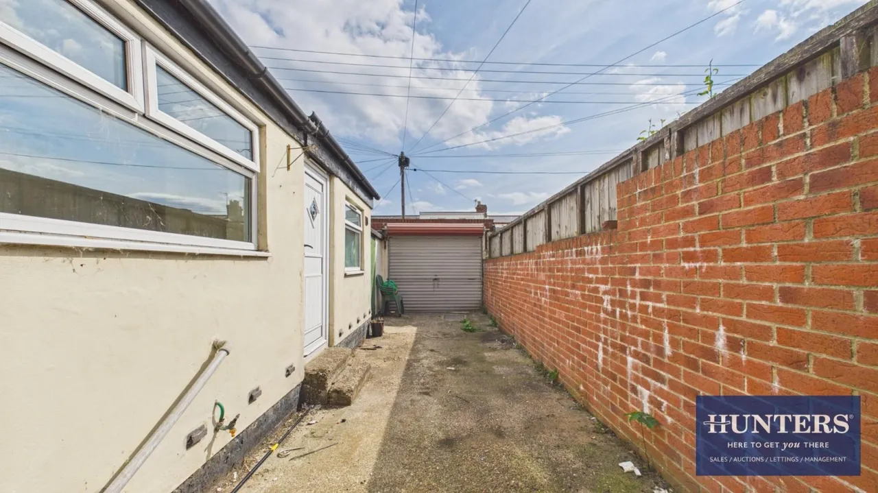 Geoffrey Street, Whitburn, SR6, photo 4