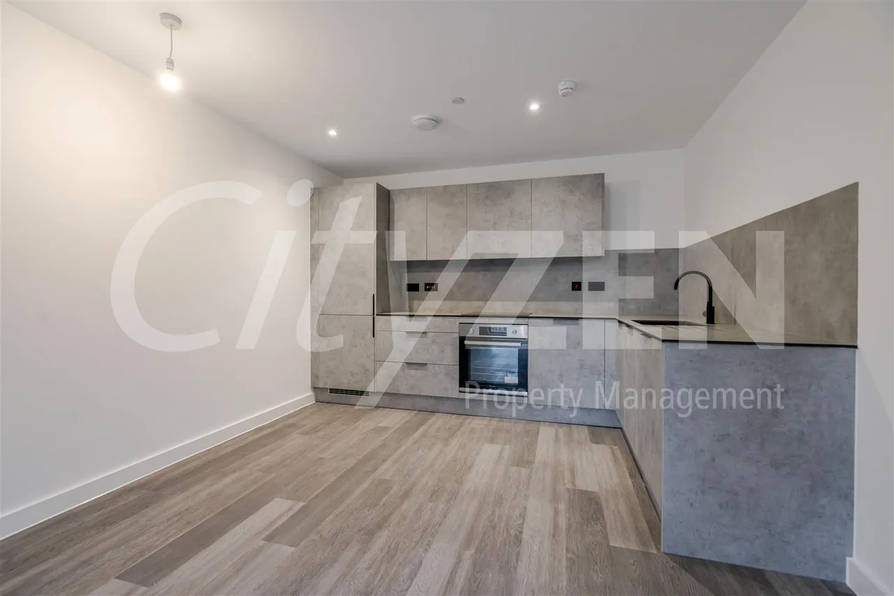 Ordsall Lane, Salford, M5, photo 3
