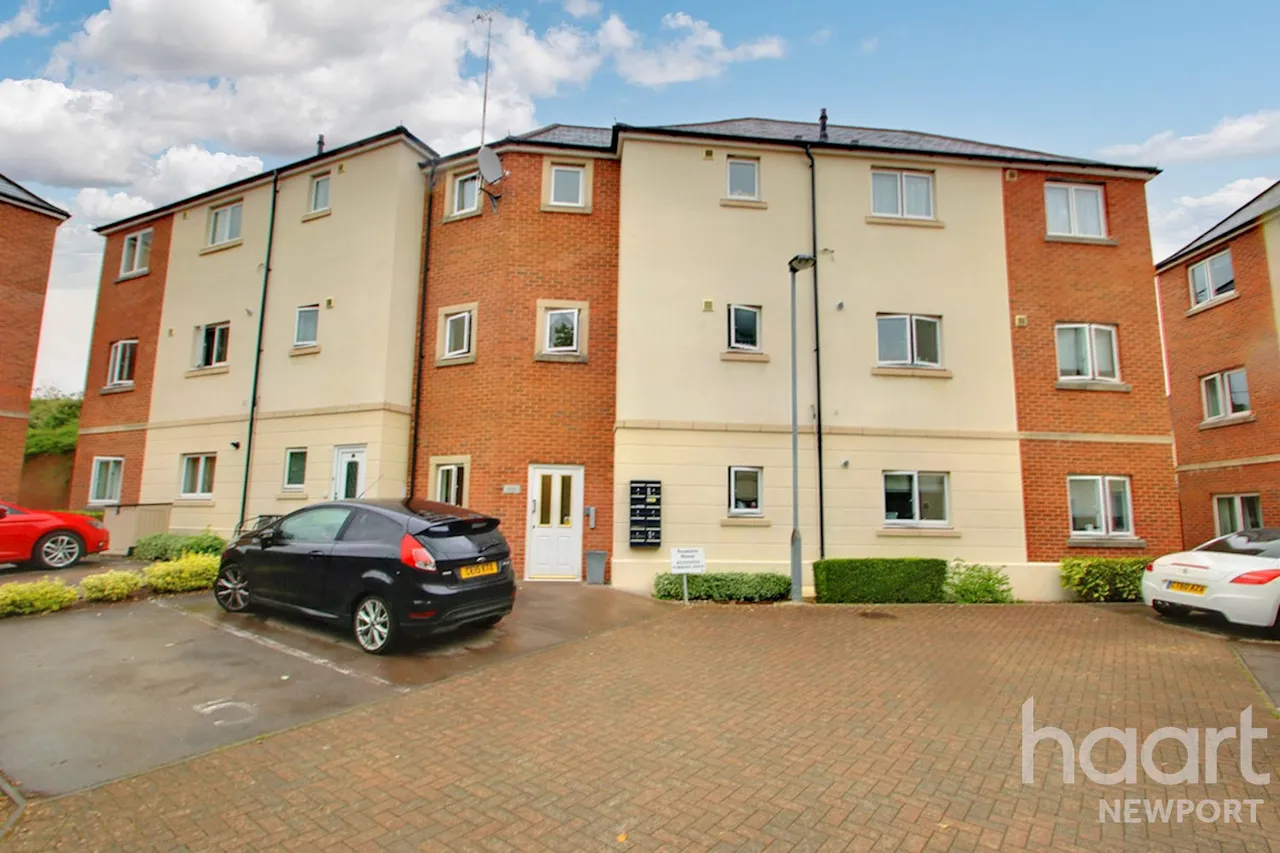 2 bed flat for sale, Golden Mile View, Newport, NP20