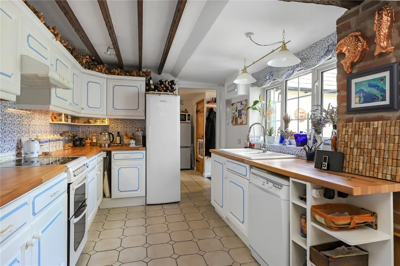 Mount Pleasant, Porton, Salisbury, Wiltshire, SP4 0NA, photo 6