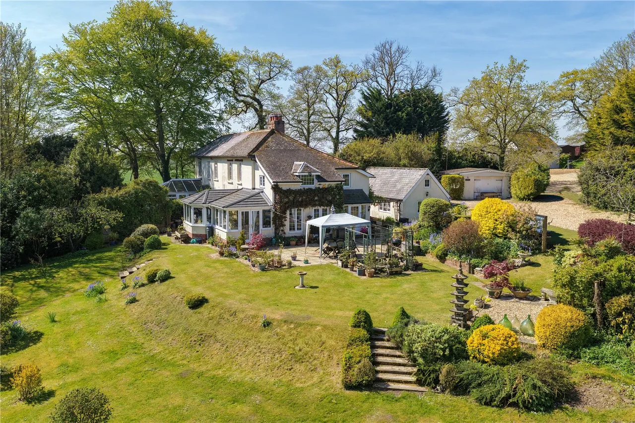 5 bed house for sale — Mount Pleasant, Porton, Salisbury, Wiltshire, SP4 0NA