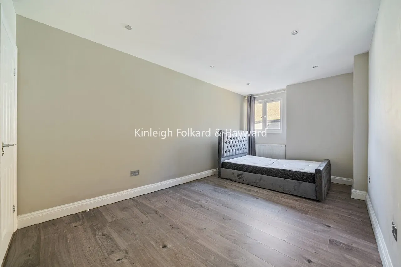 Gipsy Road, London, SE27, photo 3