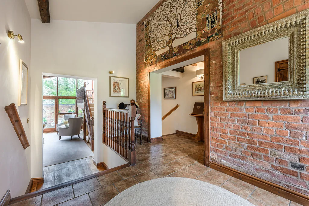 Tallarn Green, Malpas, photo 12
