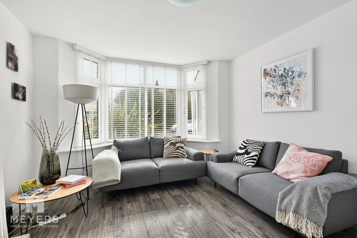 Southwick Road, Bournemouth, BH6, photo 12