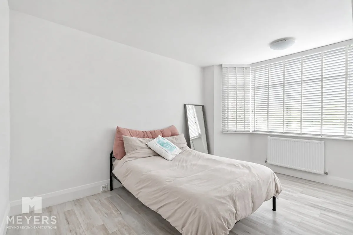 Southwick Road, Bournemouth, BH6, photo 21