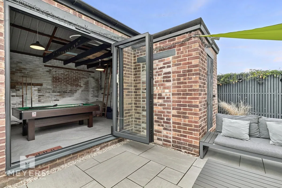 Southwick Road, Bournemouth, BH6, photo 28