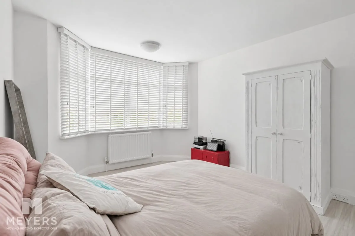 Southwick Road, Bournemouth, BH6, photo 22