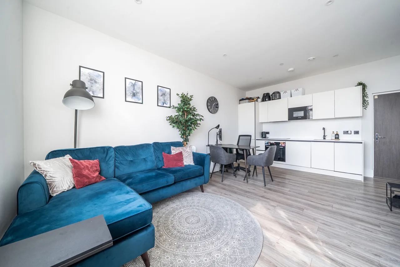 Field End Road, Ruislip, HA4, photo 3