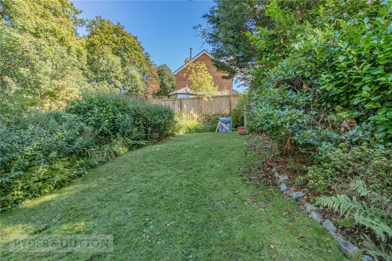 Grove Road, Uppermill, OL3, photo 22
