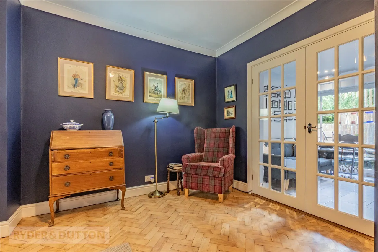 Grove Road, Uppermill, OL3, photo 5