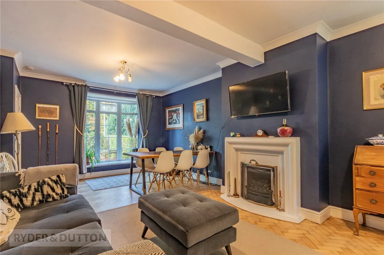 Grove Road, Uppermill, OL3, photo 3