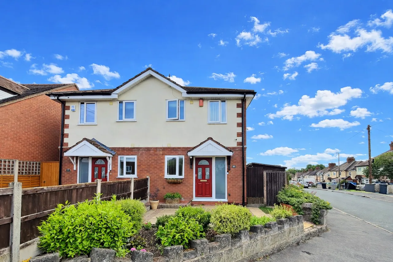 2 bed house for sale — Church Road, Wordsley, Stourbridge