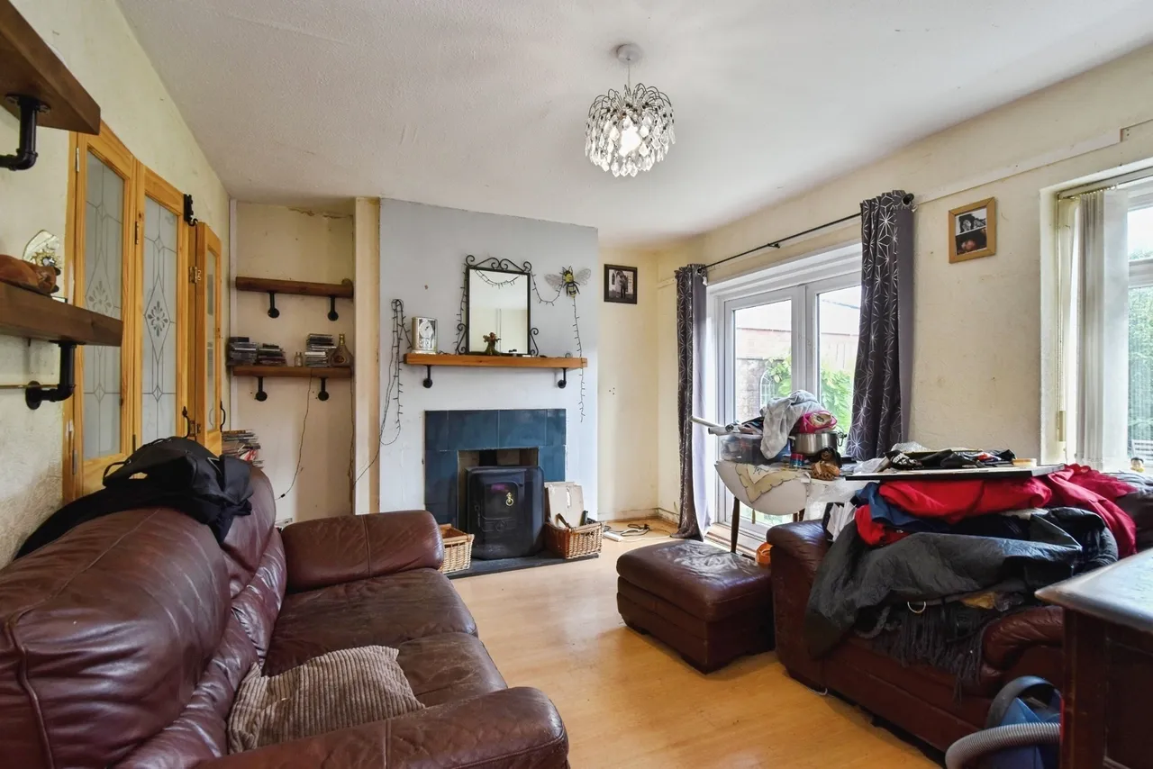 Wade Avenue, Ystalyfera, SA9, photo 3