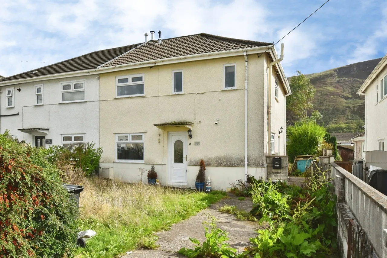 Wade Avenue, Ystalyfera, SA9, photo 14