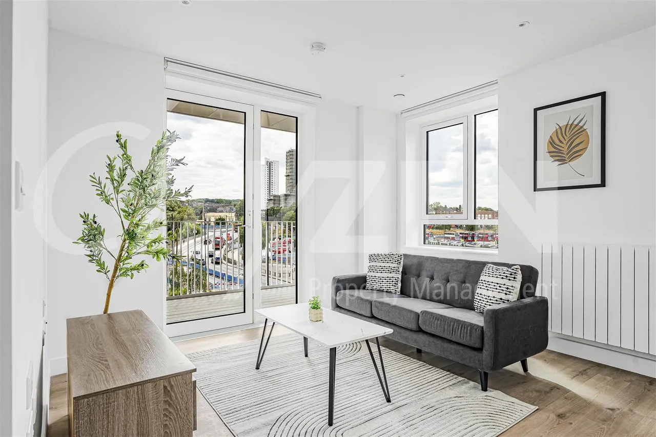 1 bed house to rent — 5 Pilkington Terrace, Pettman Crescent, London, SE28 0FW