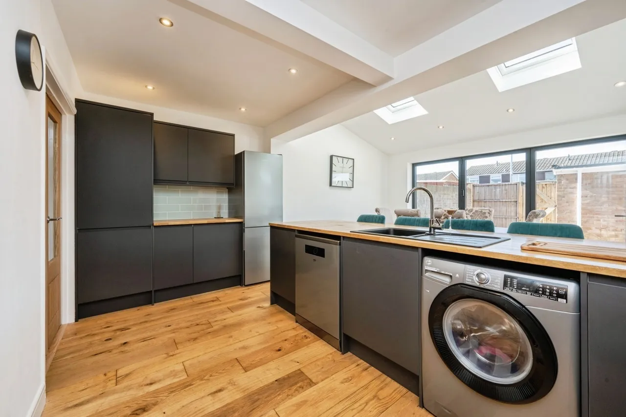 Salcombe Close, Bedford, Bedfordshire, MK40, photo 15