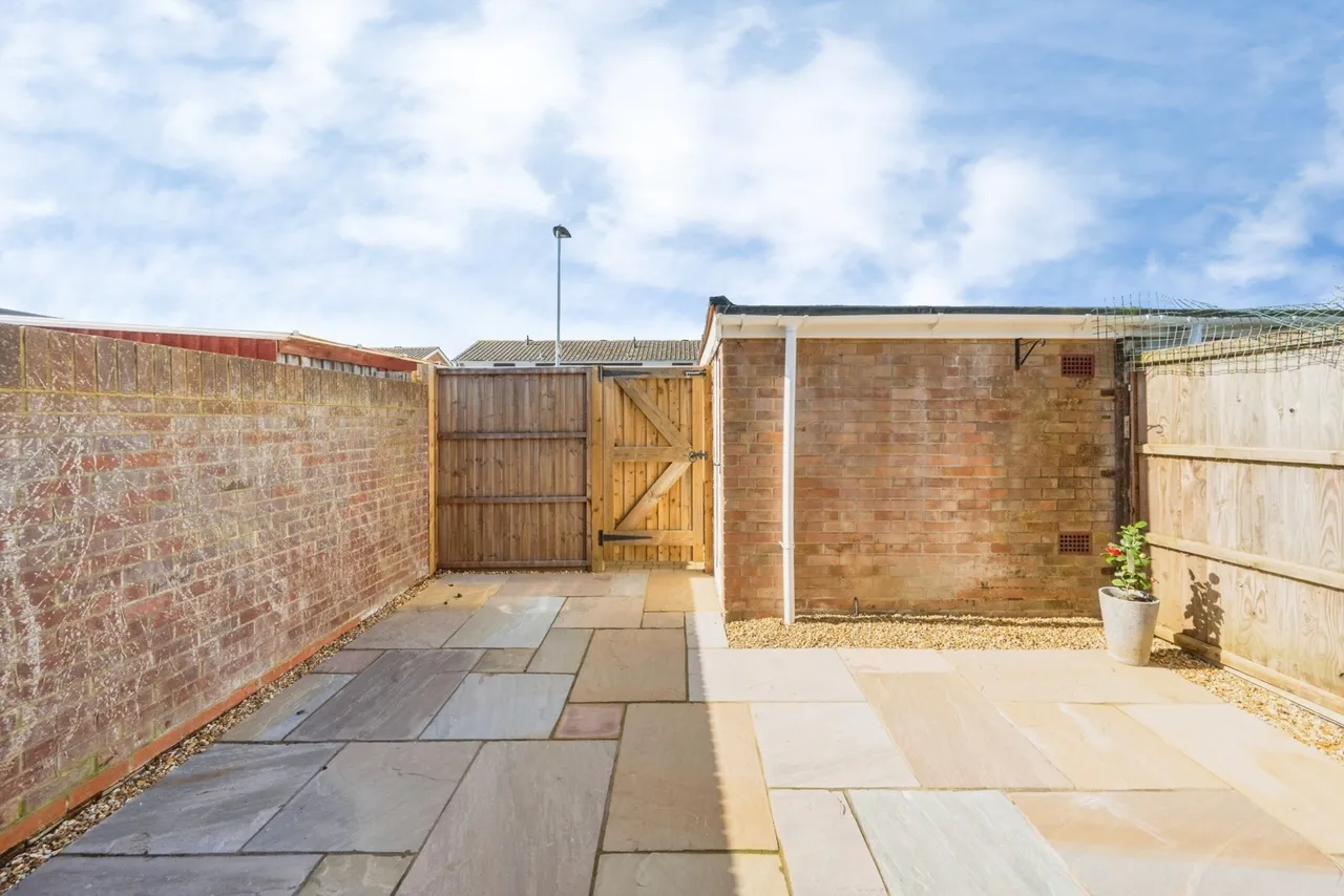 Salcombe Close, Bedford, Bedfordshire, MK40, photo 7