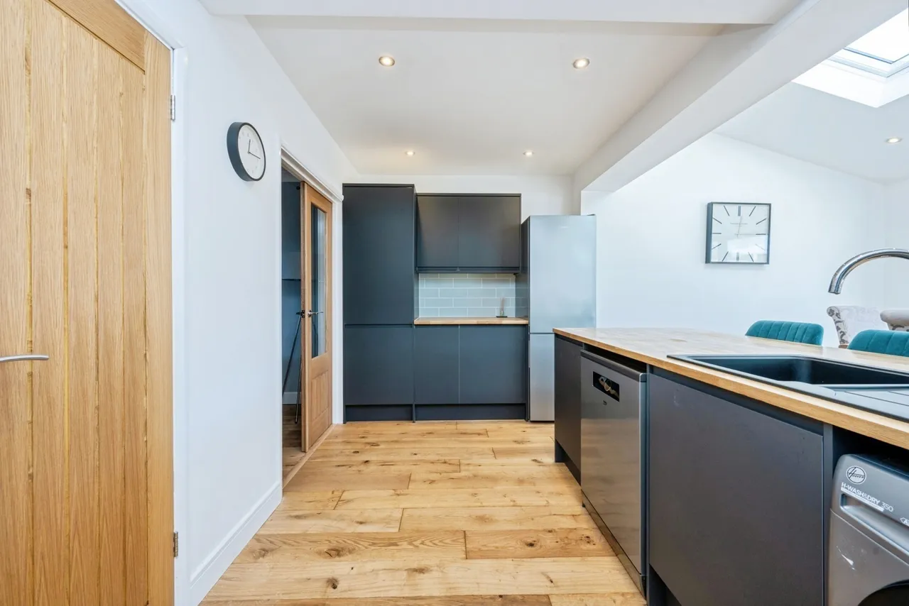 Salcombe Close, Bedford, Bedfordshire, MK40, photo 14