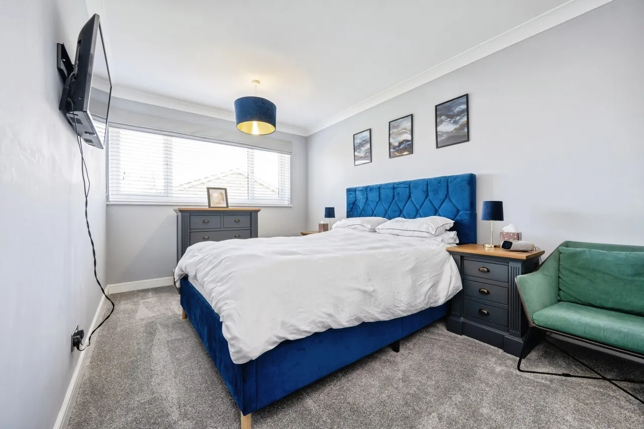 Salcombe Close, Bedford, Bedfordshire, MK40, photo 11