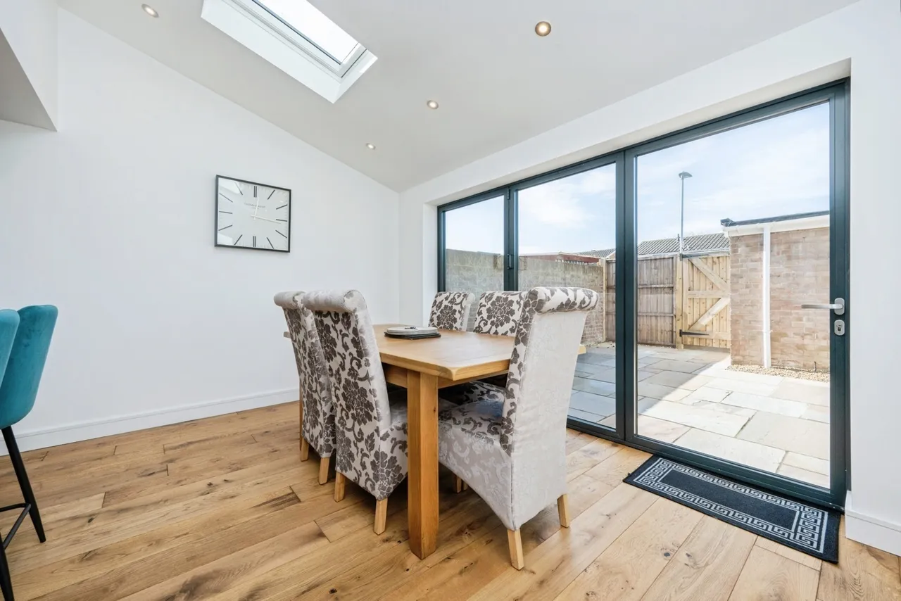 Salcombe Close, Bedford, Bedfordshire, MK40, photo 25