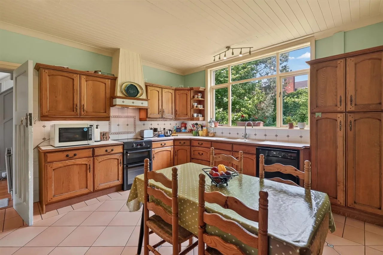 Shrewsbury Drive, Belfast, BT9, photo 16