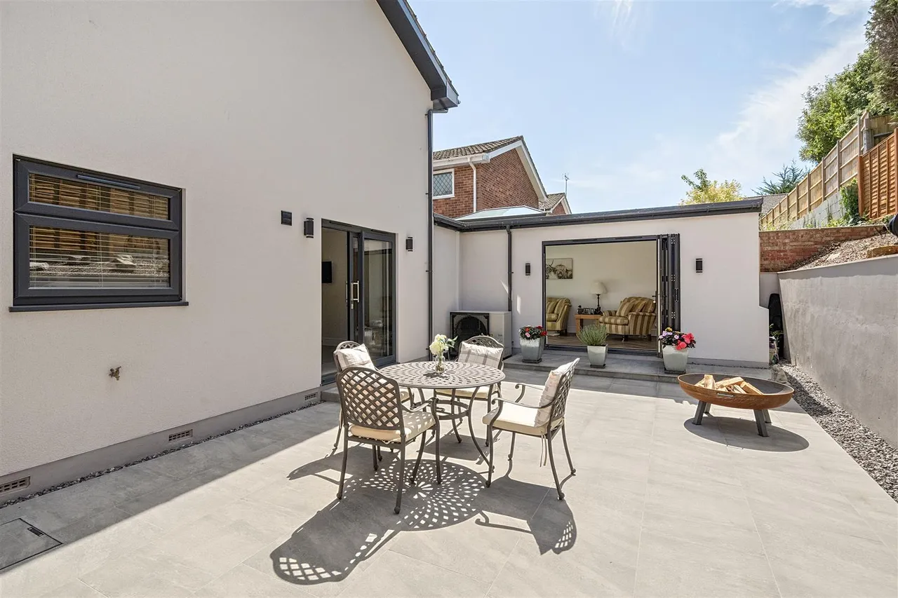 Pitchpond Road, Warsash, photo 16