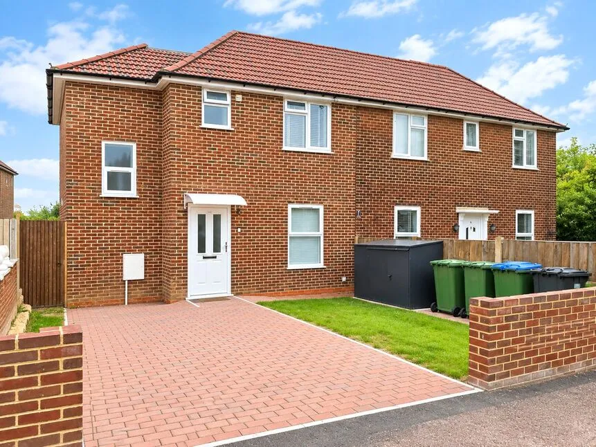 2 bed house for sale, Langbrook Road, London, SE3