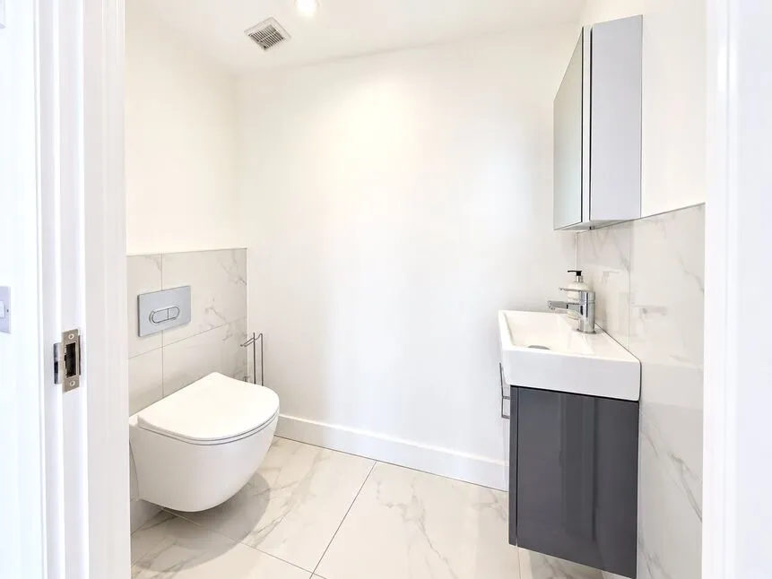 Langbrook Road, London, SE3, photo 10