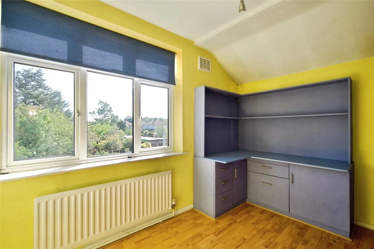 Rise Park Boulevard, Romford, RM1, photo 17