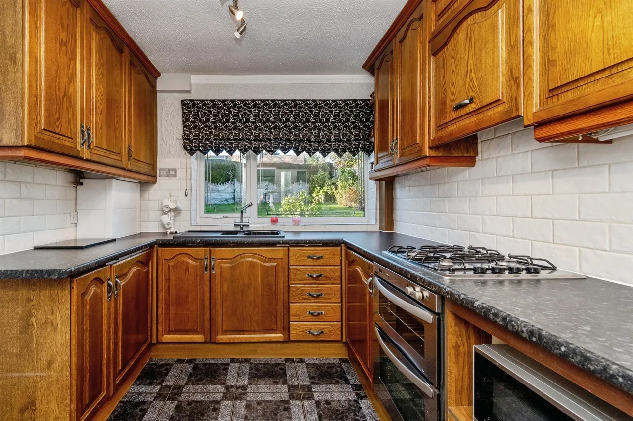 Leveson Avenue, Walsall, WS6, photo 5