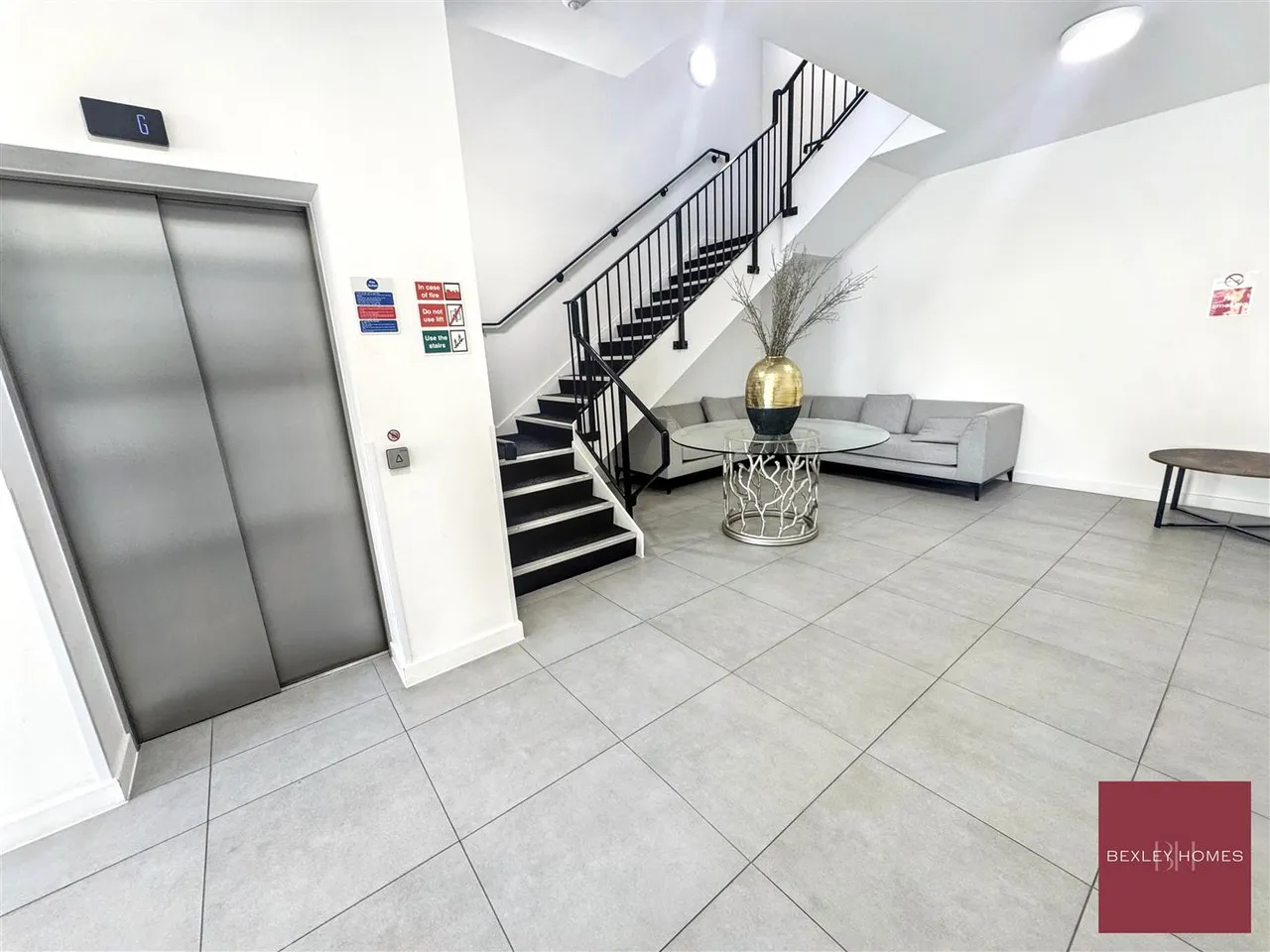 Liberty Court, Stone, DA2, photo 8