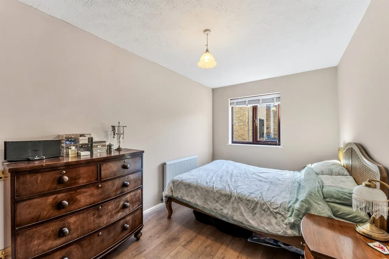 Gresham Way, London, SW19, photo 8