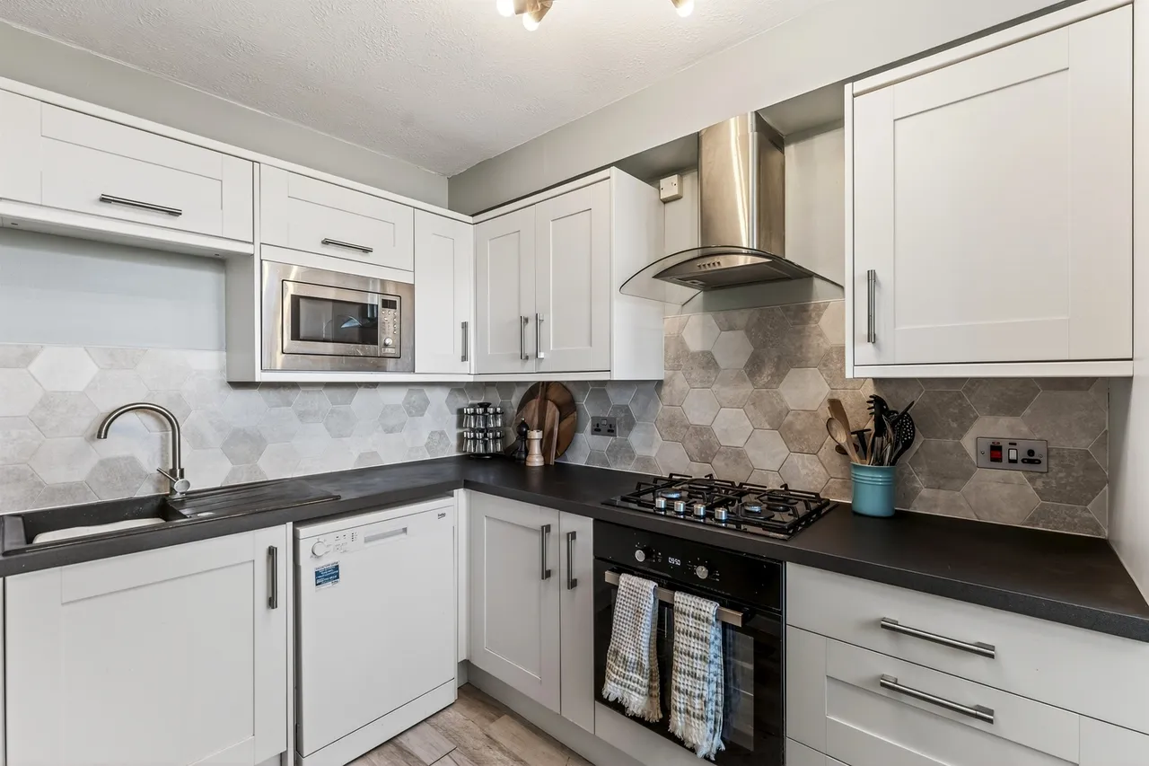 Gresham Way, London, SW19, photo 6