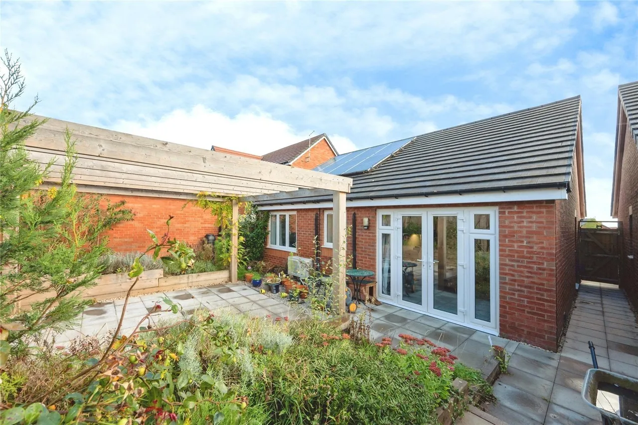 Phillips Way West, Hampton Magna, CV35, photo 14