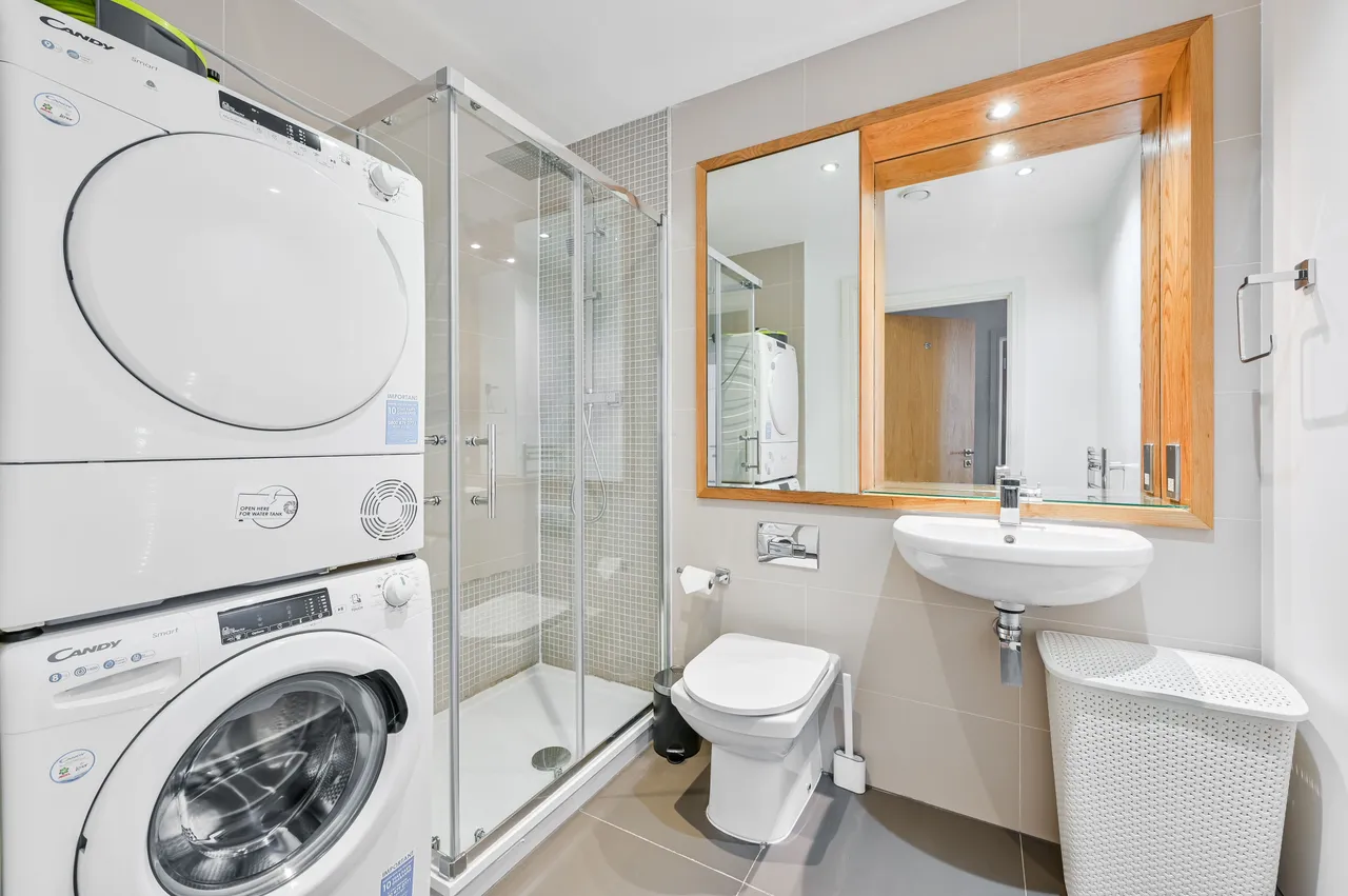 10 Empire Reach, 4 Dowells Street, London, photo 6