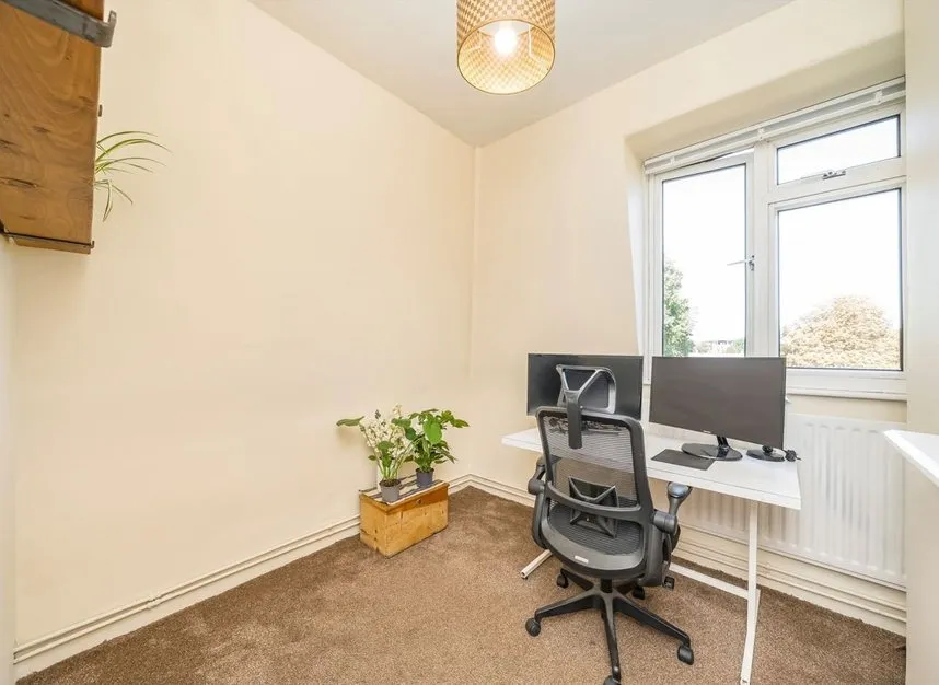 Garratt Lane, Tooting, SW17, photo 7