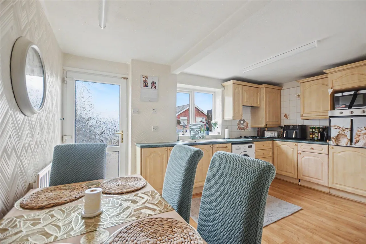 Kenilworth Drive, Kirk Hallam, DE7, photo 2