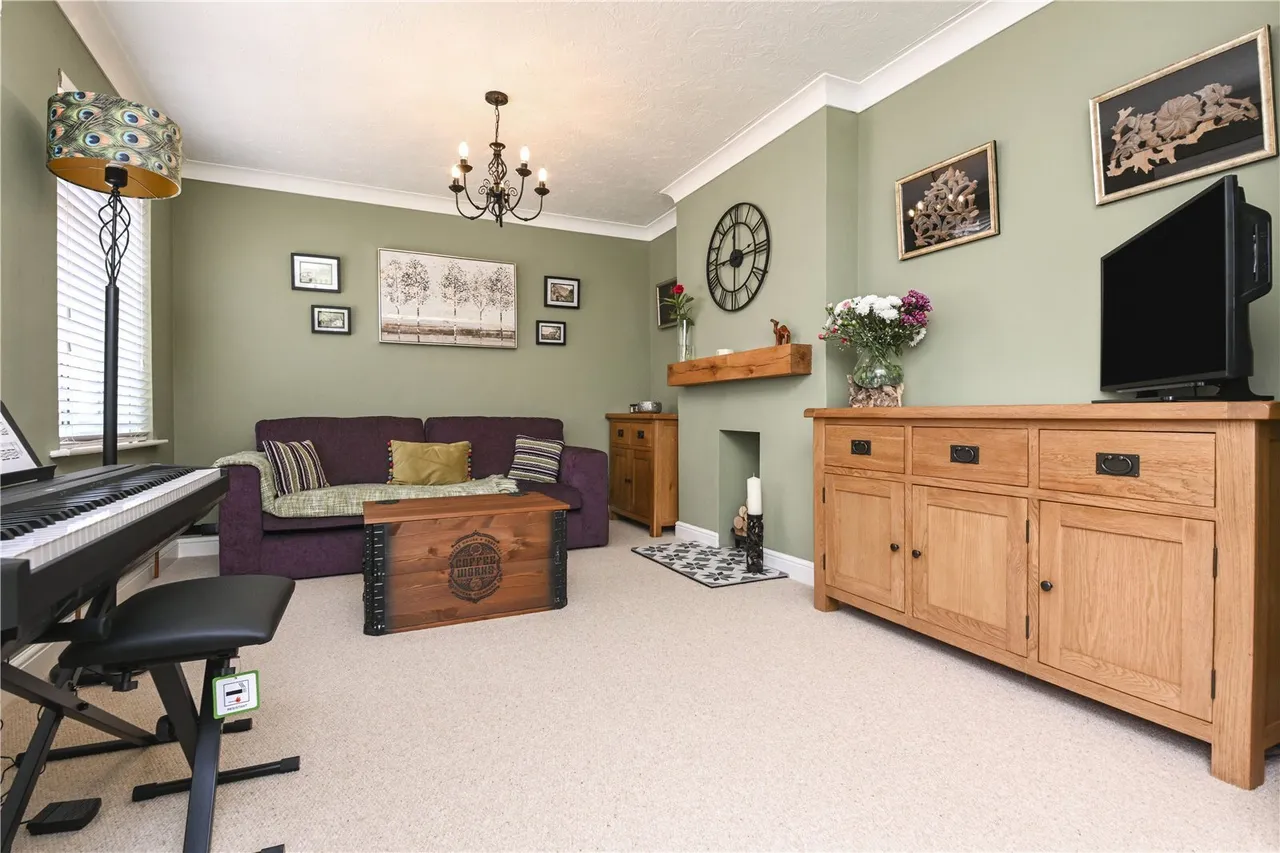 Craigfield Avenue, Clacton-on-Sea, Essex, CO15, photo 4