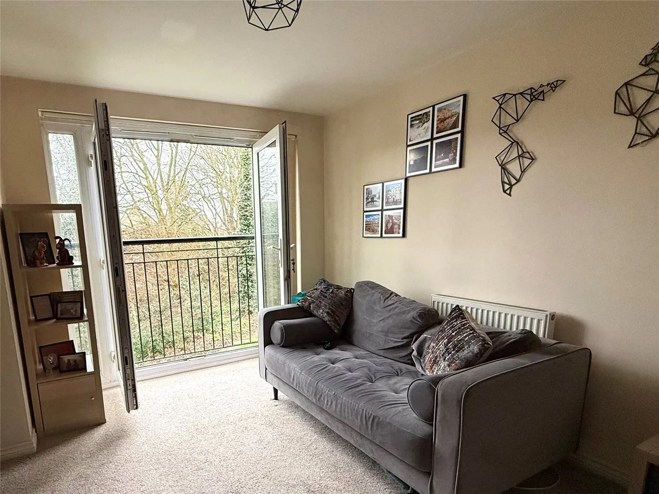 Sandringham Place, Hartford, Northwich, Cheshire, CW8, photo 2