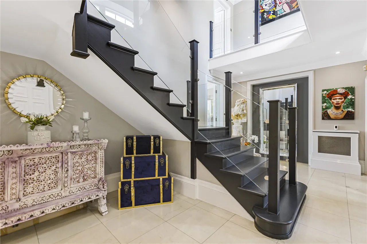 Northaw Place, Coopers Lane, Northaw, Hertfordshire, EN6 4NQ, photo 5