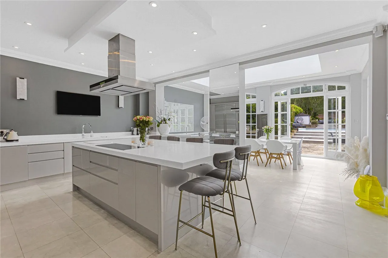 Northaw Place, Coopers Lane, Northaw, Hertfordshire, EN6 4NQ, photo 9