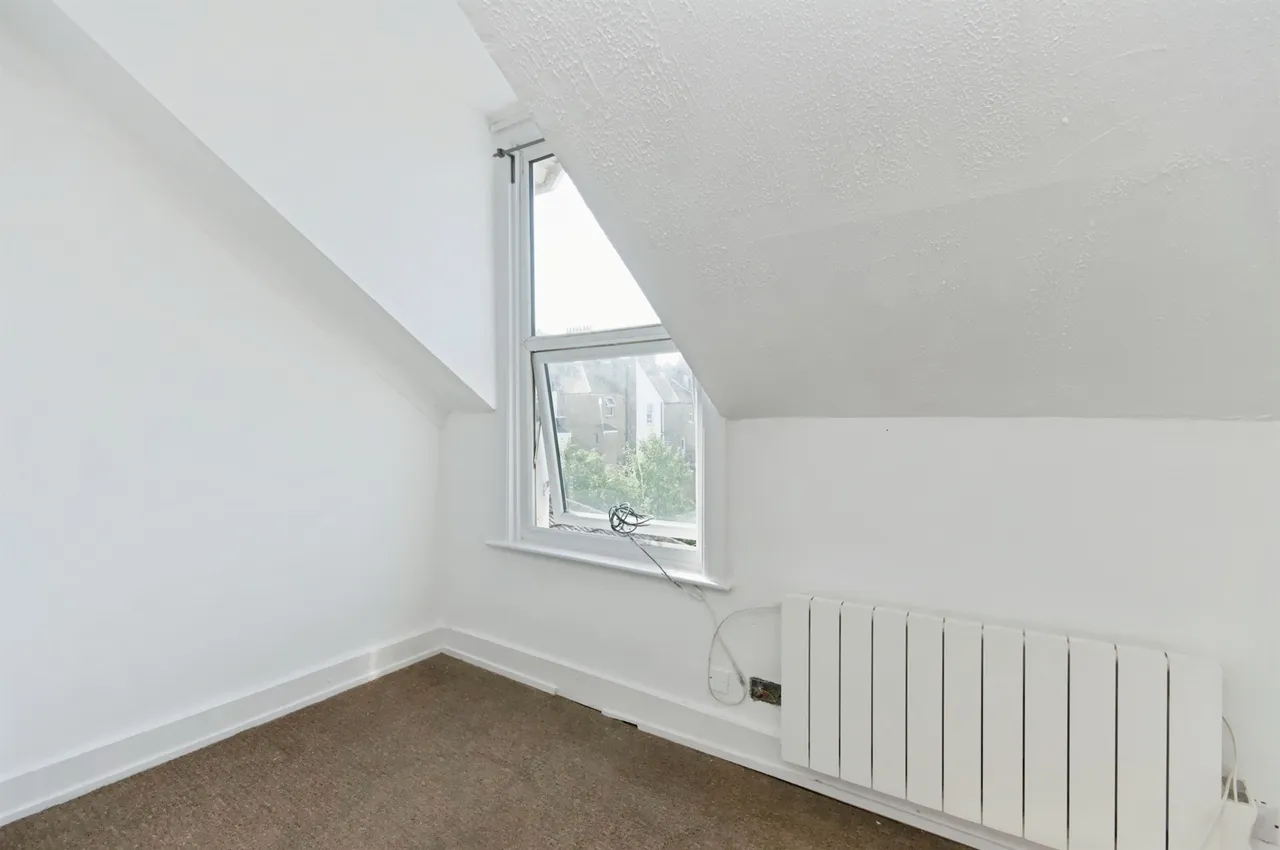 Wickham Avenue, Bexhill-On-Sea, photo 11